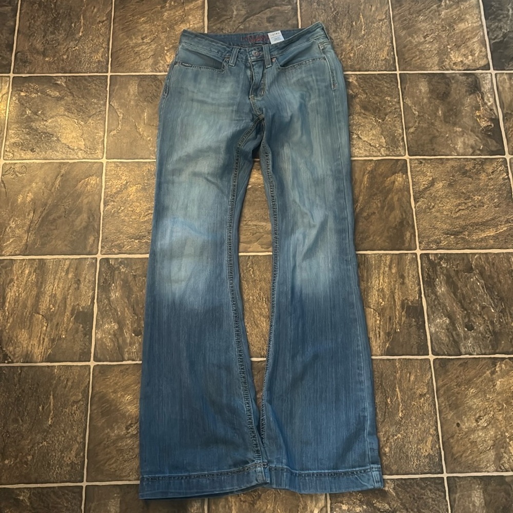 Women’s cinch jeans